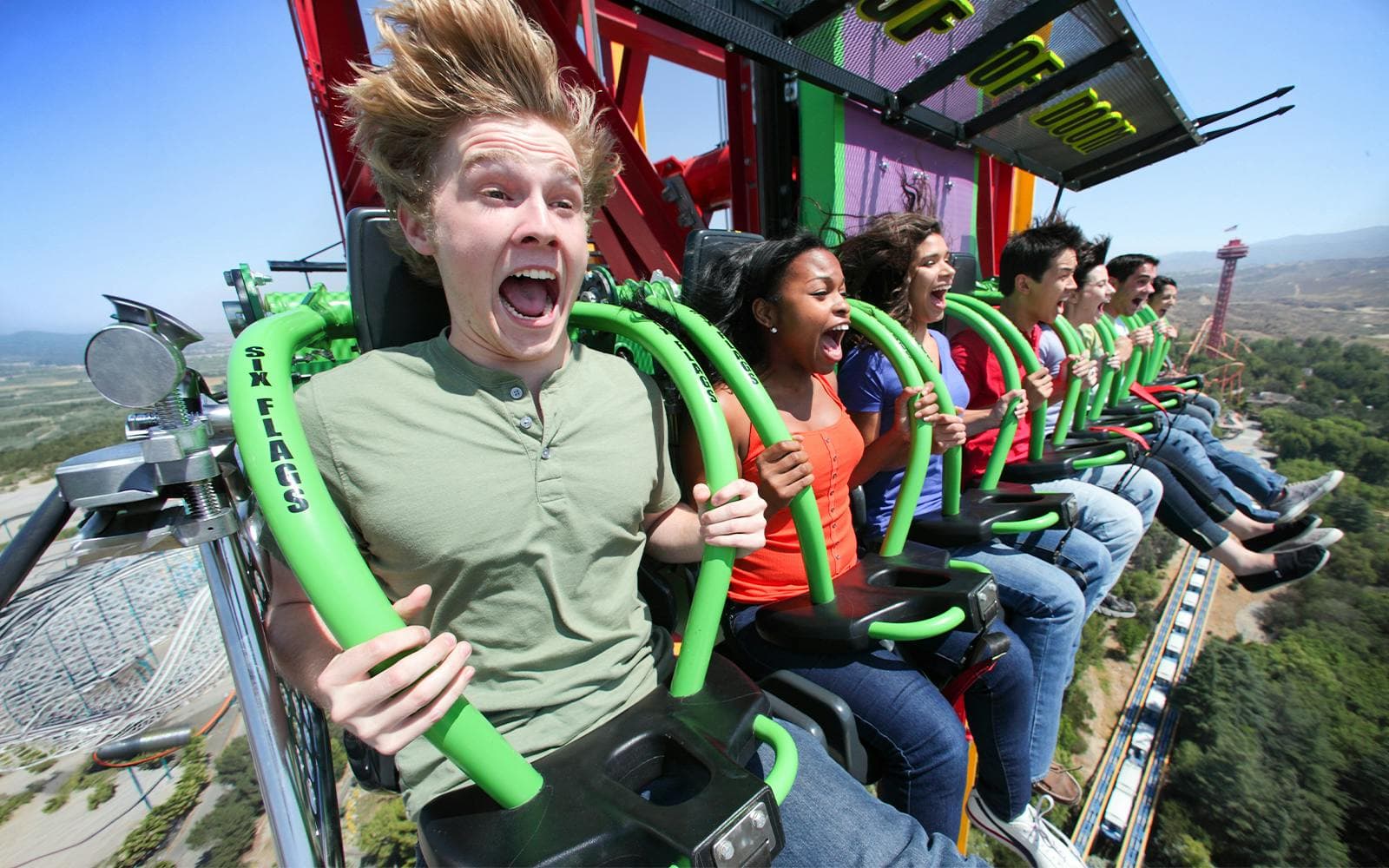 Six Flags Magic Mountain Tickets - image 7