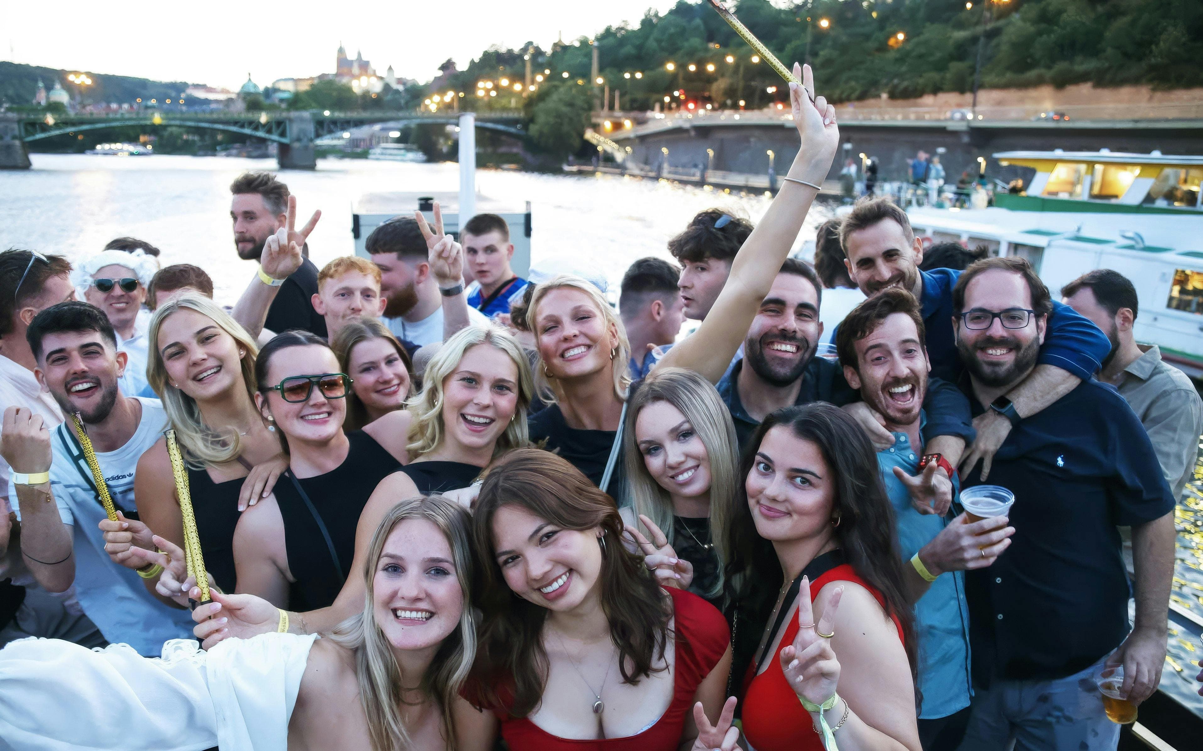 Prague Boat Party met afterparty bij EPIC - image 8
