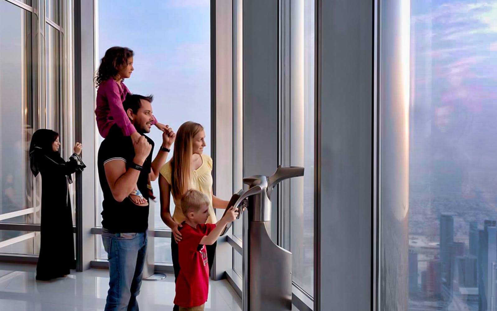 Burj Khalifa At The Top Tickets: Ebenen 124 & 125 - image 2