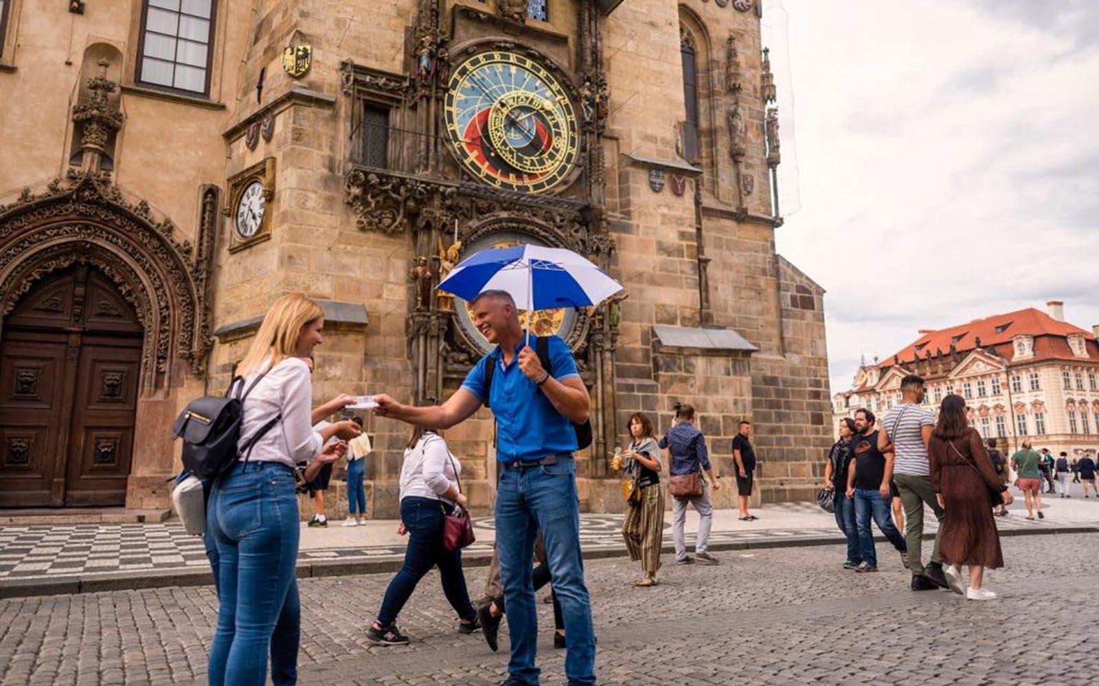 Visite guidée avec accès prioritaire à l'horloge astronomique de Prague - image 2
